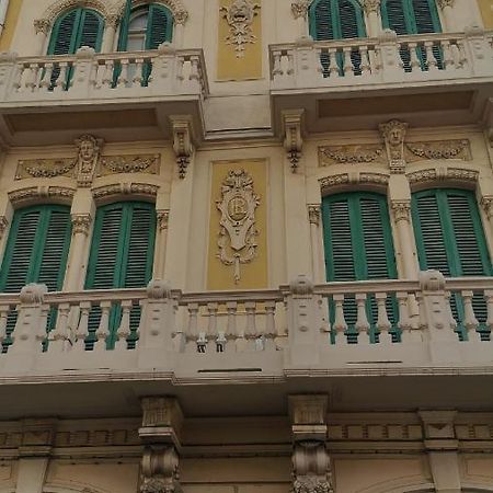 Palazzo Lagioia 2: Prestigioso Miniappartamento Triggiano Bagian luar foto